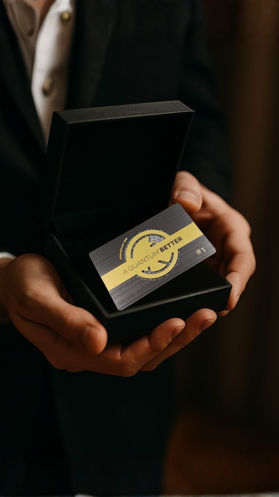 ANNIVERSARY ONE Q-Body Card - Limited Edition Metallkarte